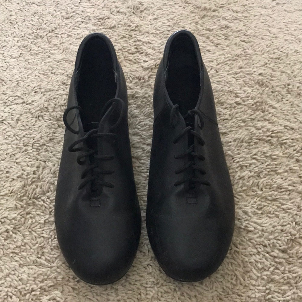 Tap shoes - size 10